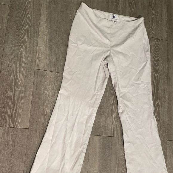 GAP Cream Women's Pants - Picture 1 of 5